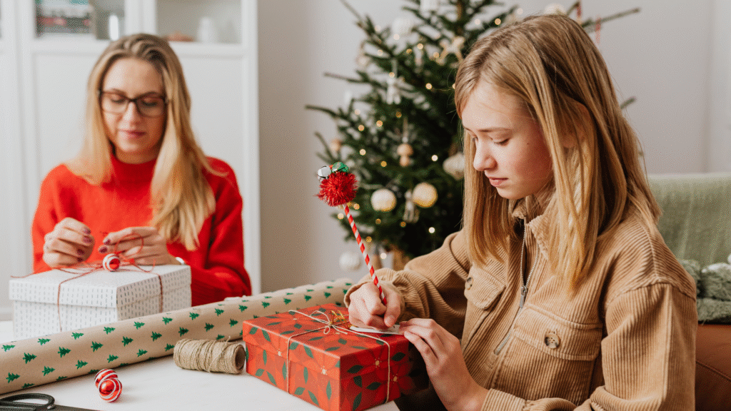 How to Shop for Christmas Gifts Without Breaking the Bank